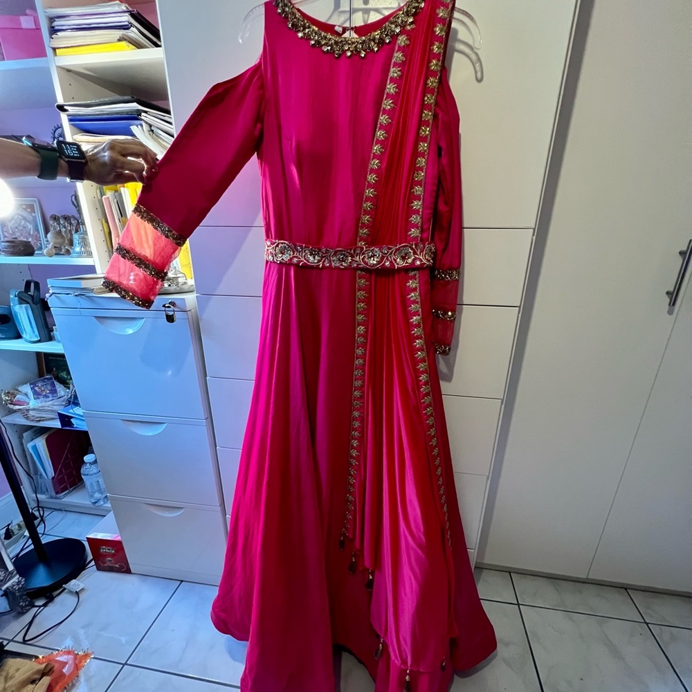 Stunning Anarkali Bollywood Outfit, size 38 (size 2 US) - Picture 5 of 11